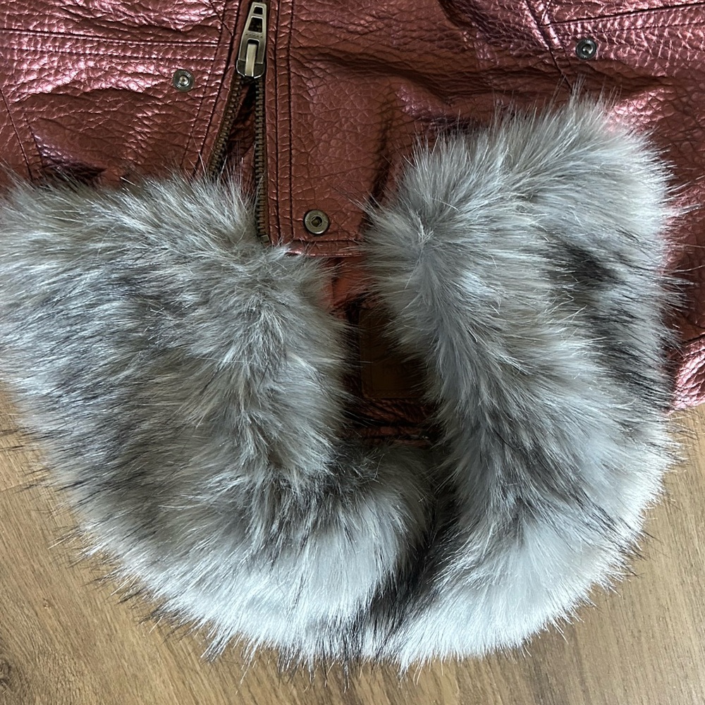 BlankNYC Vegan Faux Leather fur removable collar Jacket Size S - Picture 2 of 9